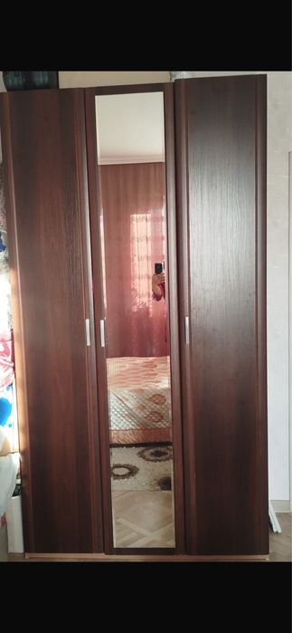 Продам шкаф и кровать в спалтню