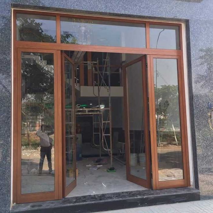 Пластиковые и алюминиевые оконные системы — B Plast