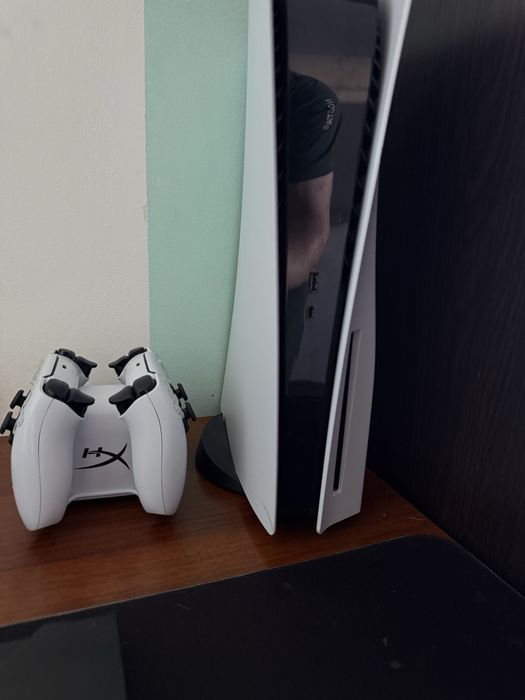 Продам PlayStation 5