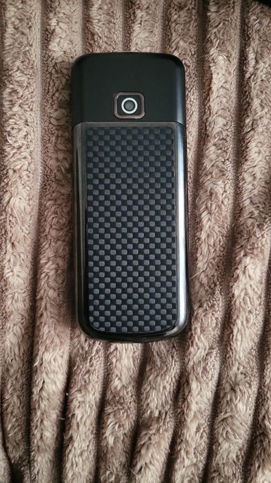 Продам нокиа 8800