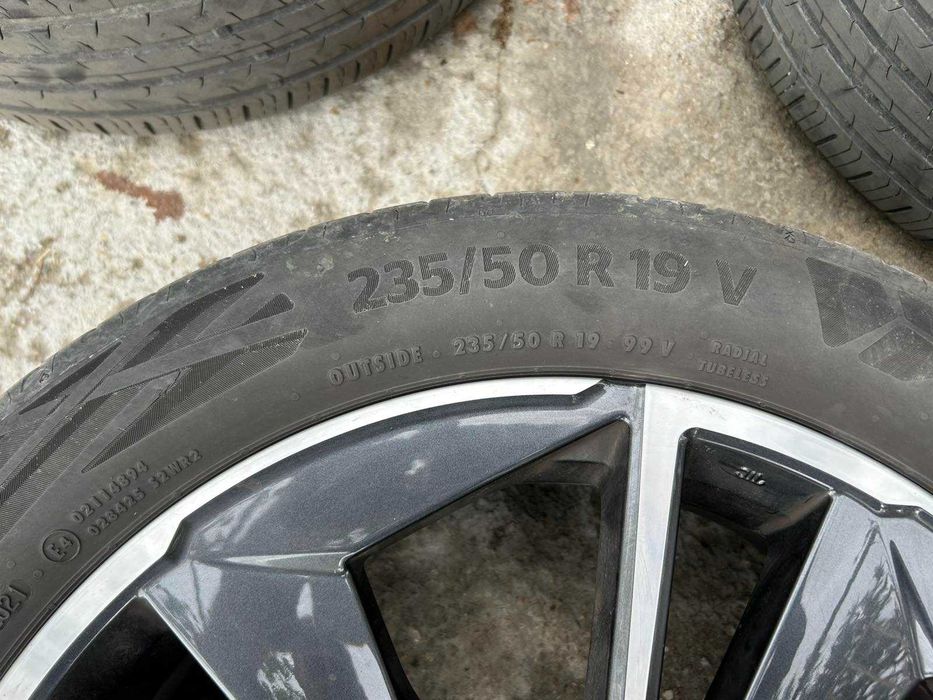 Оригинални 19" джанти Nissan Qashqai Tekna J12 + Continental 235/50 R19