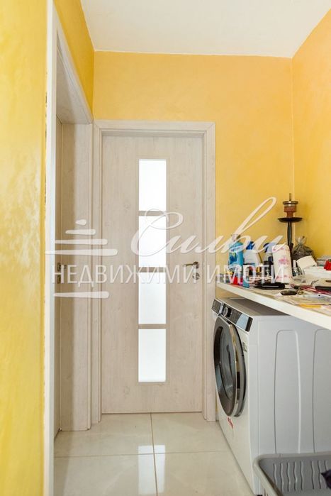 Продава се Двустаен апартамент в Шумен, Тракия - 58 кв.м за 1627 €/кв.м - Снимка #12