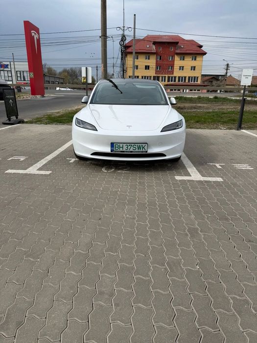 Tesla Model 3 Tesla Model 3 Highland AWD Long Range 2024, unic prop.