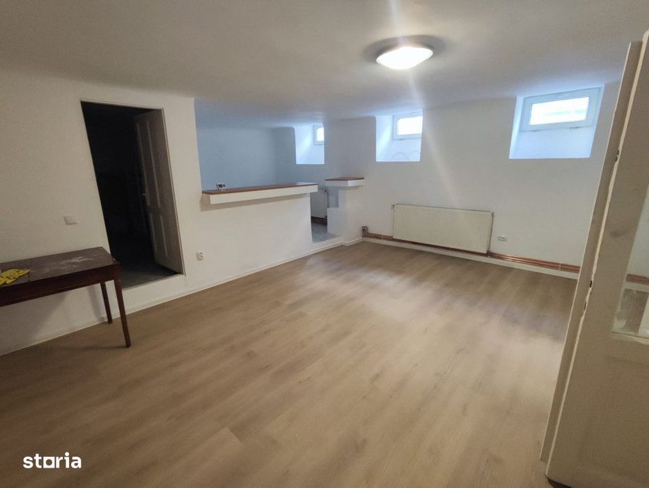Apartament central, camera + nisa, demisol, zona UBB Litere — fotografia 3