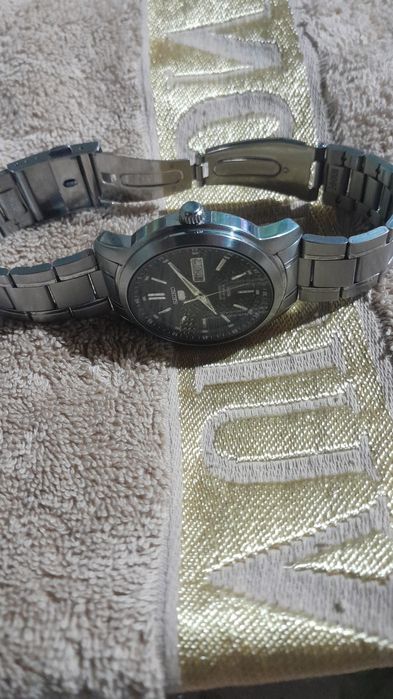 Часы SEIKO 5 с Автозаводом Вододонепраницаемые!