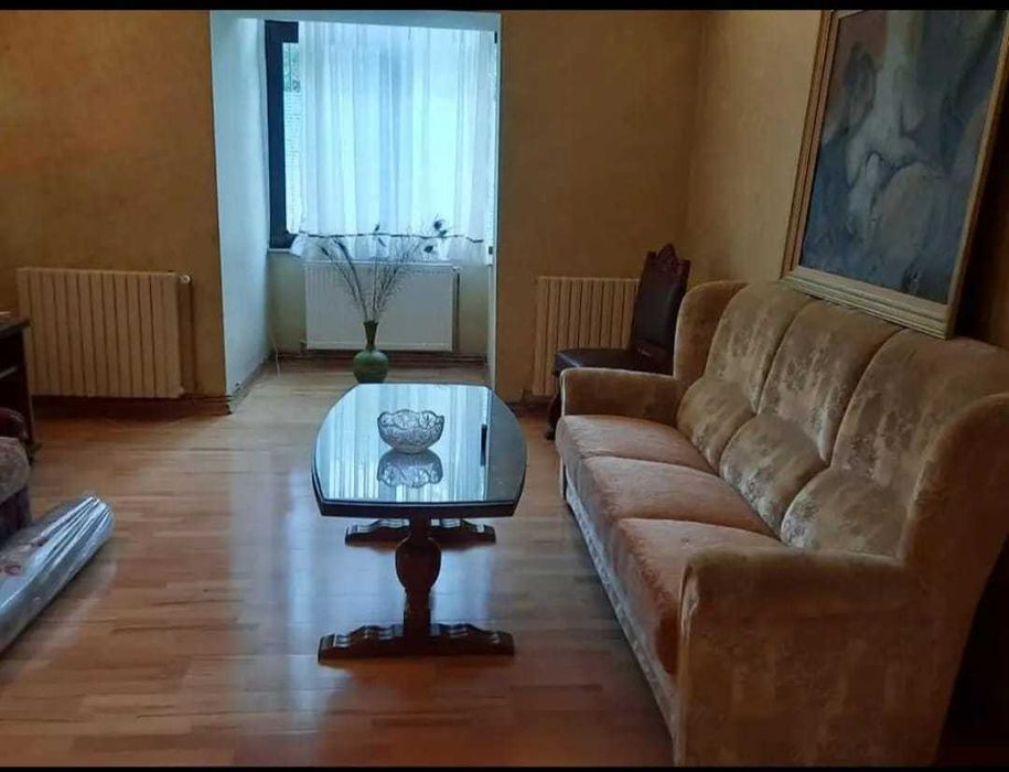 3 camere ultracentral, curte privată – Iași, direct de la proprietar