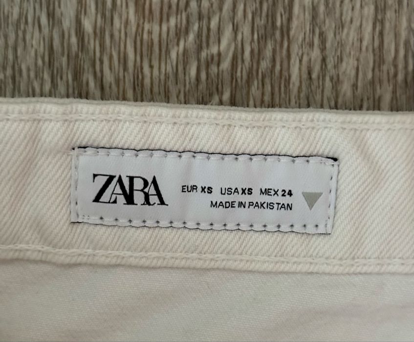 Zara белая джинсовая юбка