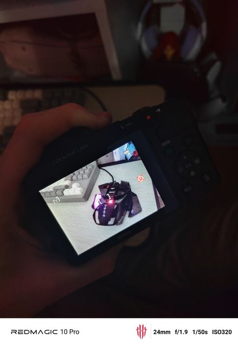 Camera digitala Nikon 26x 42mp