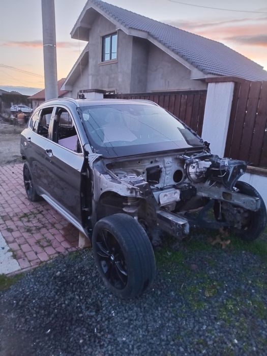 Dezmembrez BMW 218d si BMW x1 F48