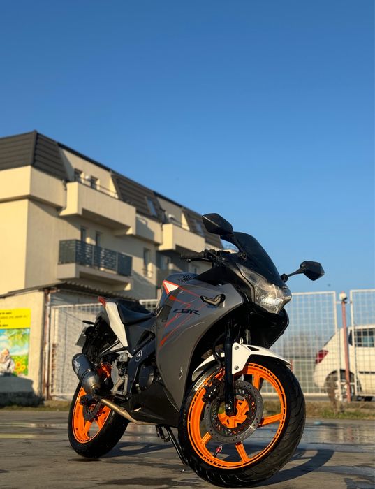 Honda CBR125R A1