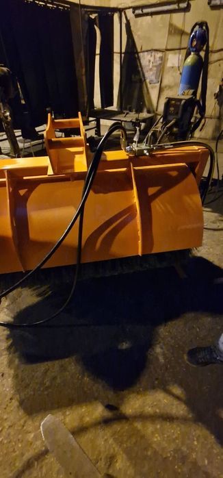 Perie maturatoare pentru excavator
