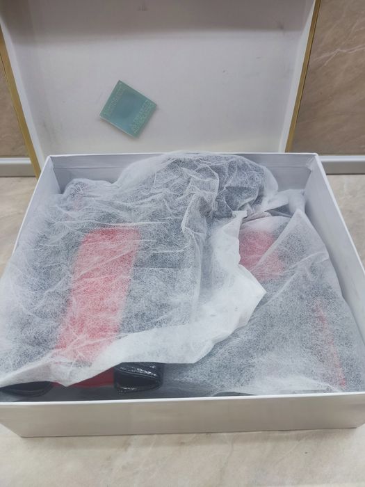 Елегантни дамски боти