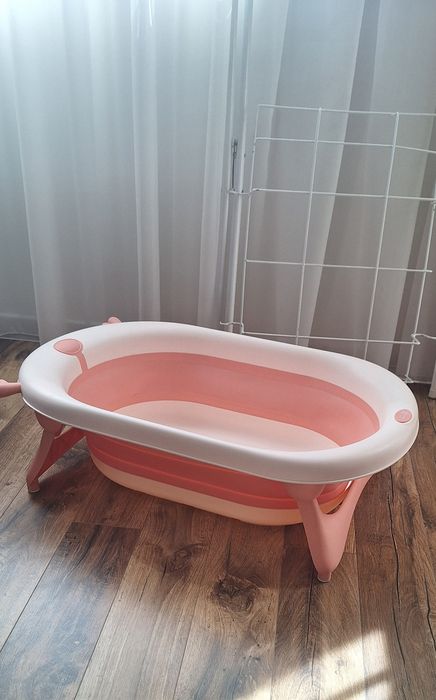 Вана плюс стойка за къпане на бебе