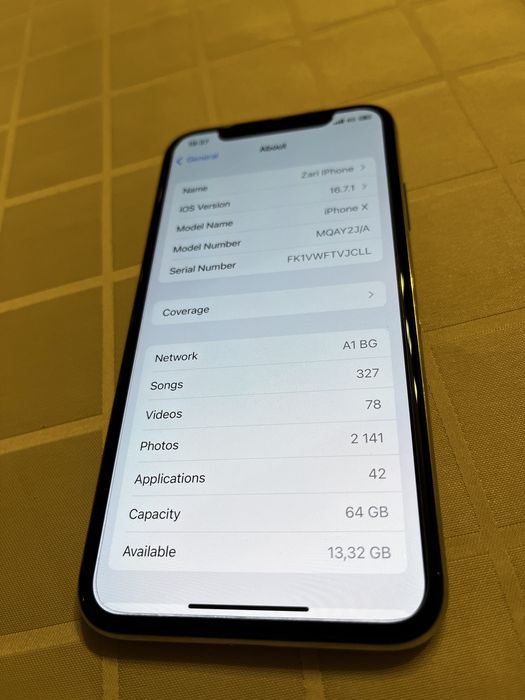 Продавам iPhone XS 64 GB