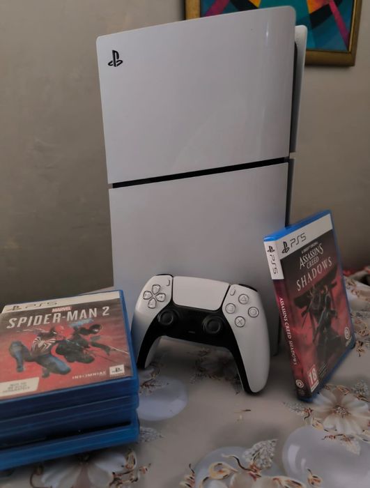 Ps5 slim с дисководом продам срочно