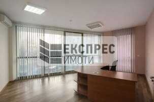 Дава се под наем Офис в Варна, Център - 56 кв.м за 488.58 € - Снимка #1