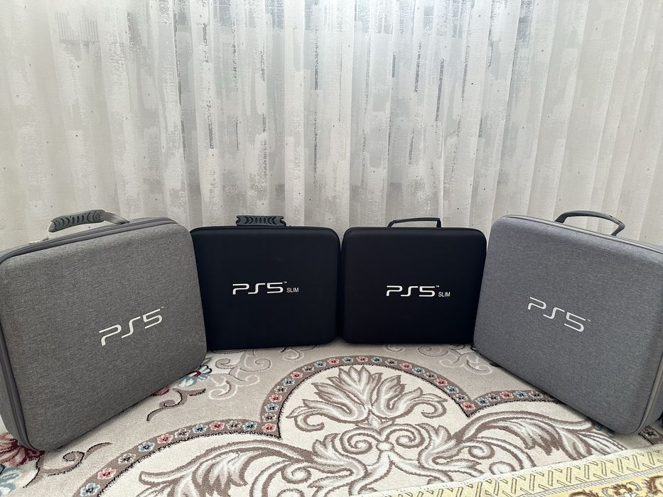 Ps 4-5 диски,джойстик,сумка для пс