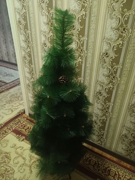 Продается ёлка, цена договорная