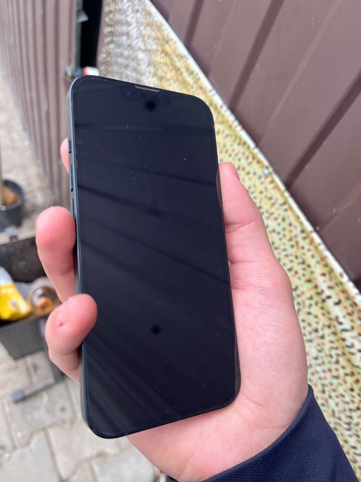 Iphone  13 темно синий цвет