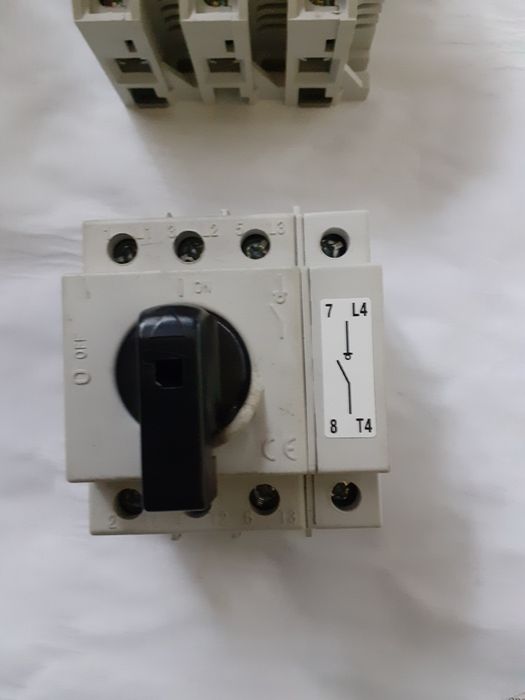 Cheie 80 amperi și heblu cu siguranțe 50 amperi