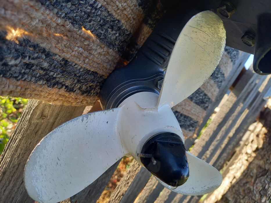 Лодочный мотор Yamaha 3