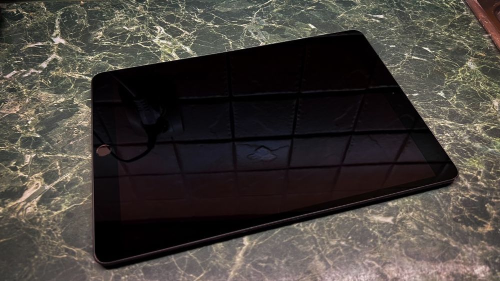 Ipad Air 3, 64гб версия с симкартой