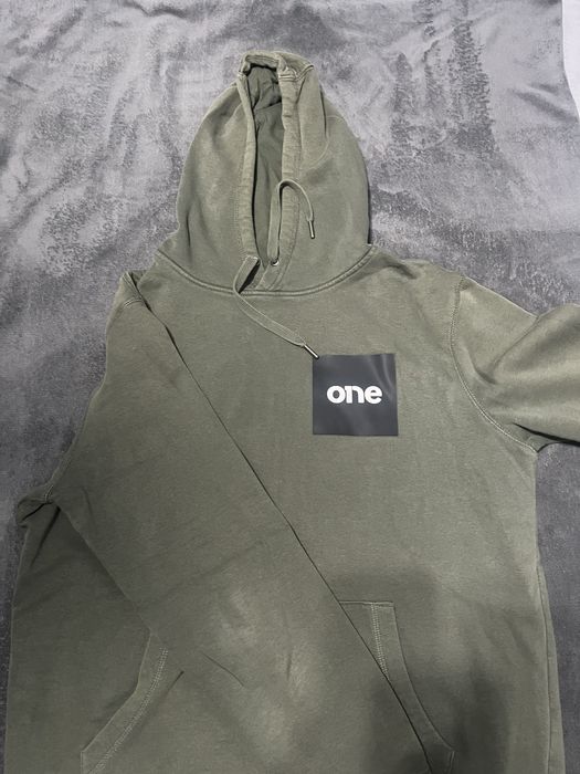 Дрехи/Колекция на One