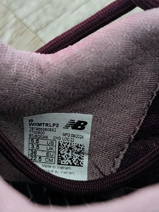 Кроссовки  новые new balance