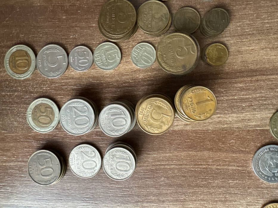 Продаю коллекцию старых монет