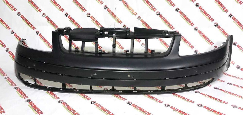 Передний Бампер VW Passat B5 97-00 VW04032BA