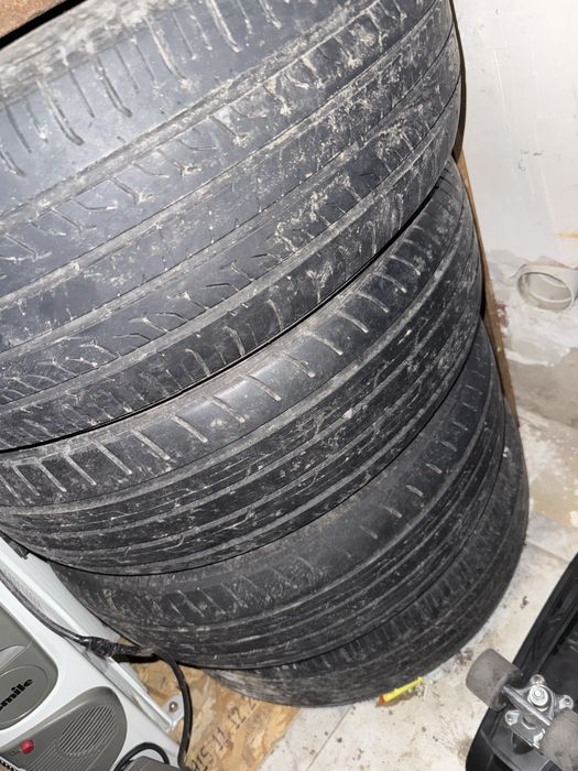 Продам новые шины, размер 225/65R17