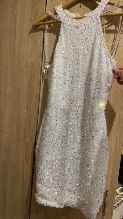 Елегантна рокля по тялото