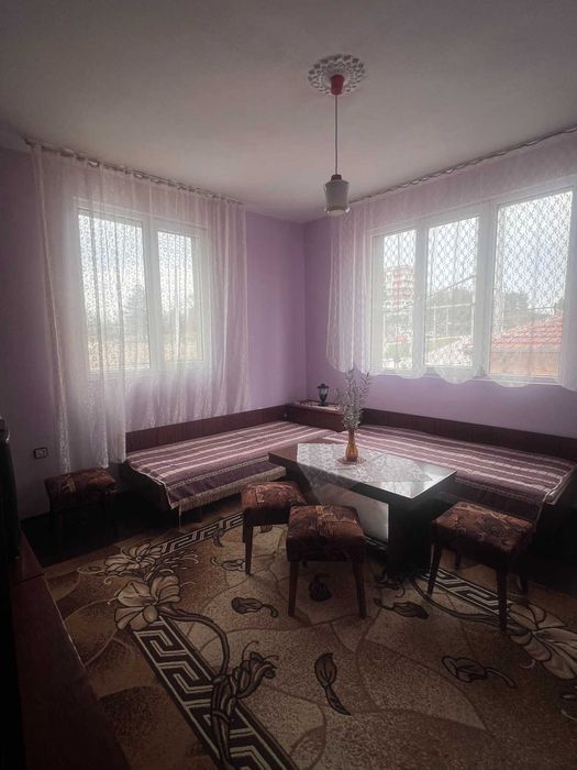 Дава се под наем Къща в Плевен, Широк център - 18 кв.м за 127.5 € - Снимка #1