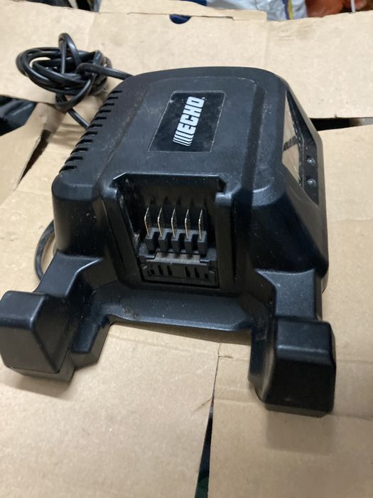 Alimentator Incarcator Echo LCC-360 41,7V 5,2A
