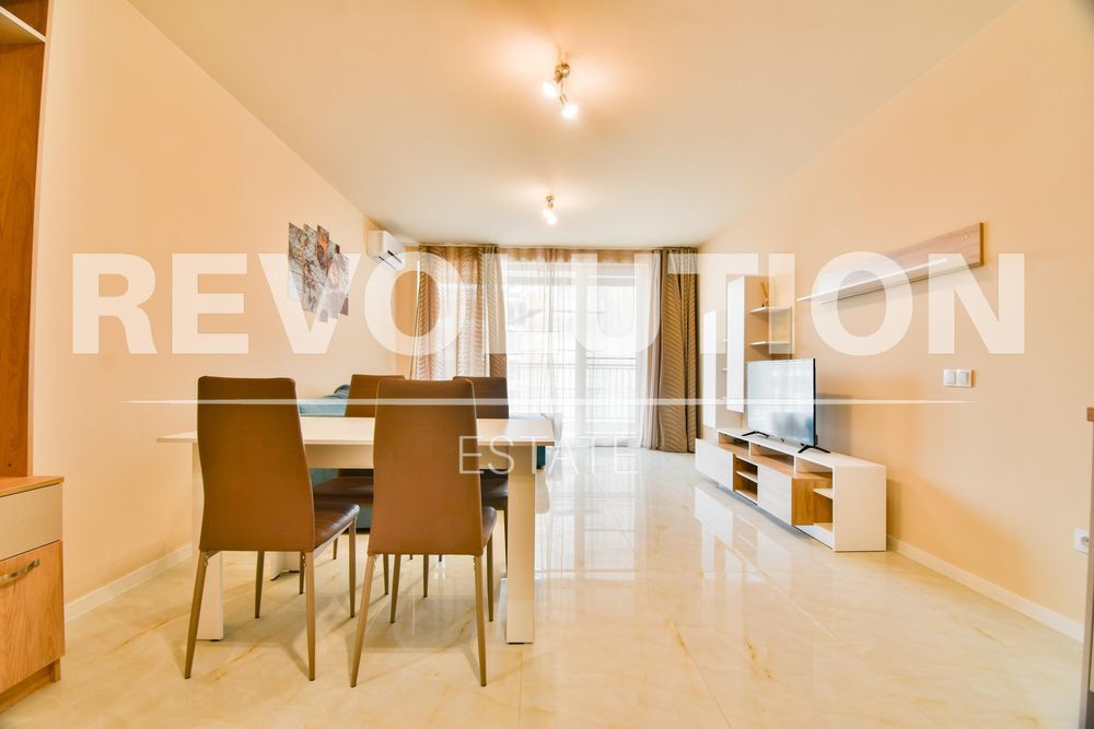 Двустаен апартамент в ж.к. Кръстова Вада