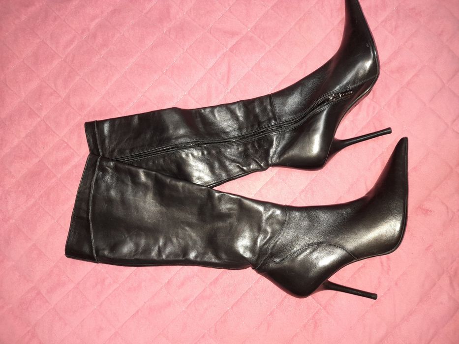 Продам сапоги новые