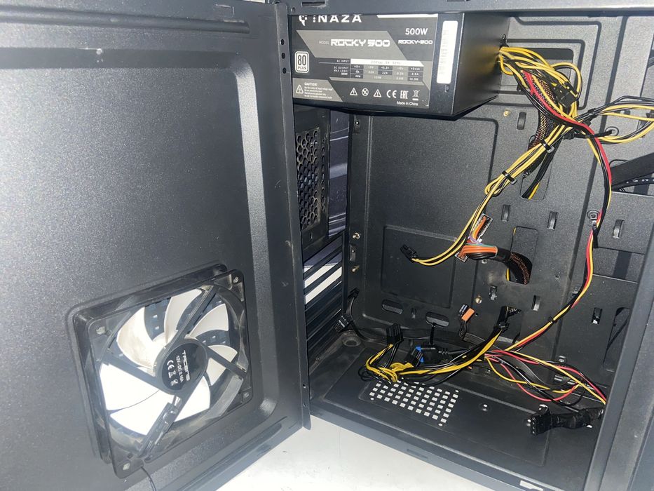 carcasa cu sursa pc