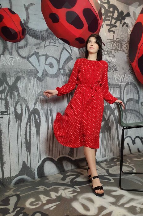 Вечерние платья продам