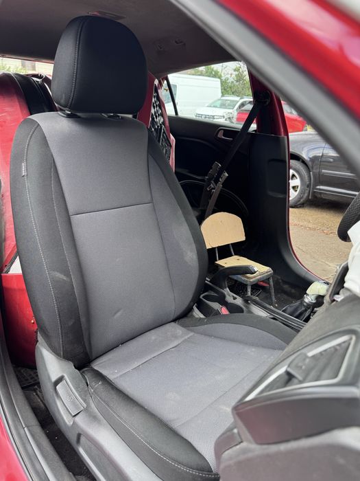Scaun dreapta fata pasager Hyundai i20 2014-2020