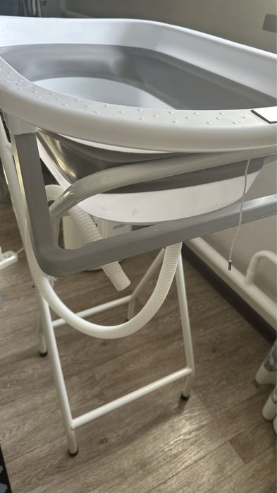 Ванна со стойкой