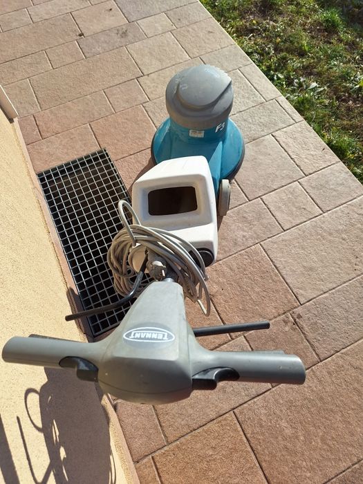 Monodisc de curatat cu perie Tennant F3