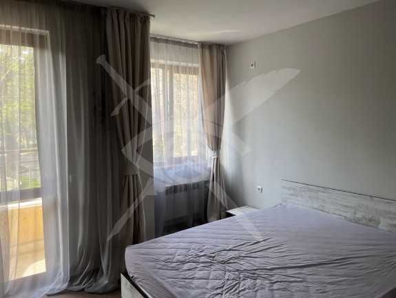 Продава се Тристаен апартамент в Бургас, Възраждане - 96 кв.м за 2136 €/кв.м - Снимка #2