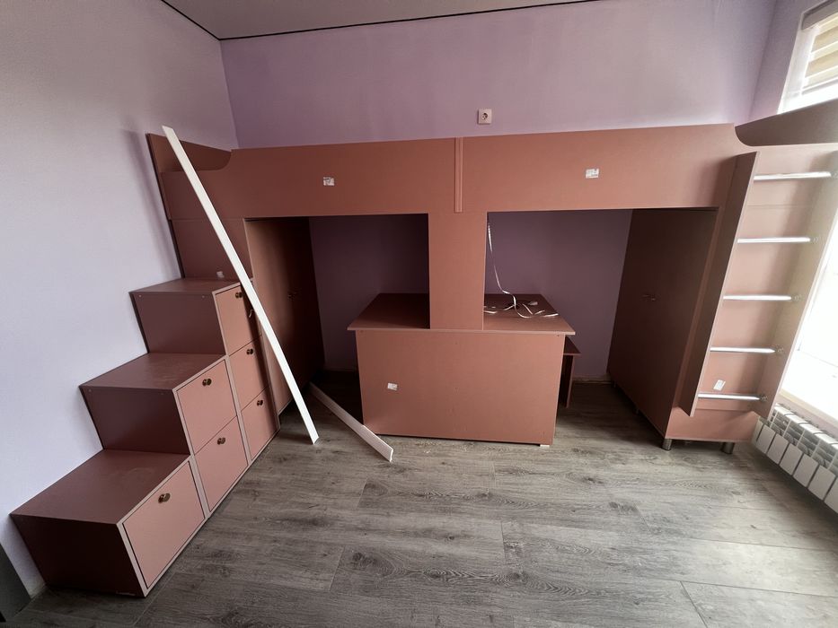 Детский спальный гарнитур для девочек