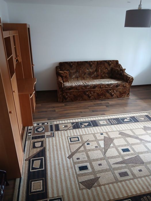Apartament de închiriat