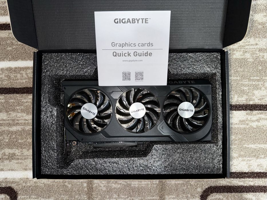 Placa Video Gigabyte RTX  4070 Windforce OC 12 GB