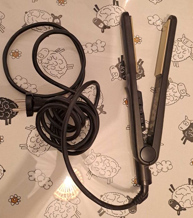 Placa ceramică pentru îndreptat părul Philips