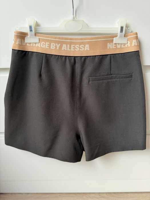 Alessa Adore You Къс Панталон - Черен