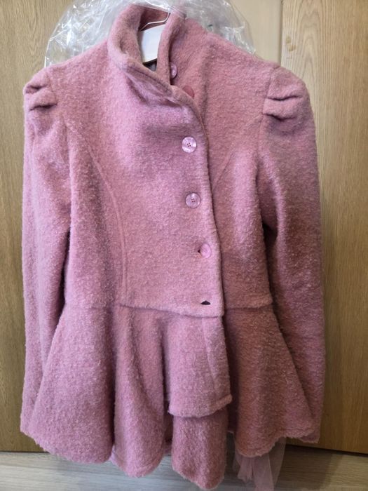 Елегантно дамско палто