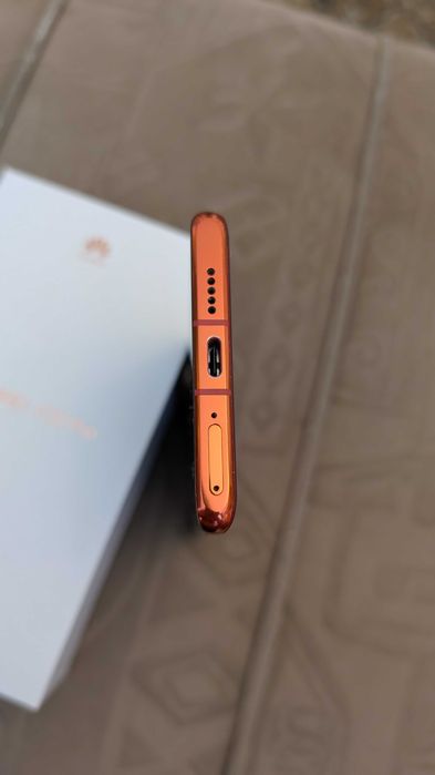 Като нов Huawei P30 Pro комплект и подаръци
