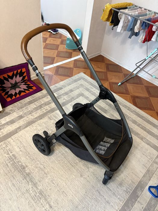 Коляска Joie Finite Signature